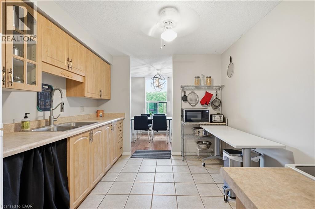 55 Green Valley Drive Unit# 1012, Kitchener, Ontario  N2P 1Z6 - Photo 5 - 40836260