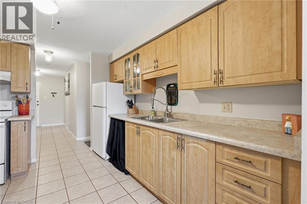 55 Green Valley Drive Unit# 1012, Kitchener, Ontario  N2P 1Z6 - Photo 7 - 40836260