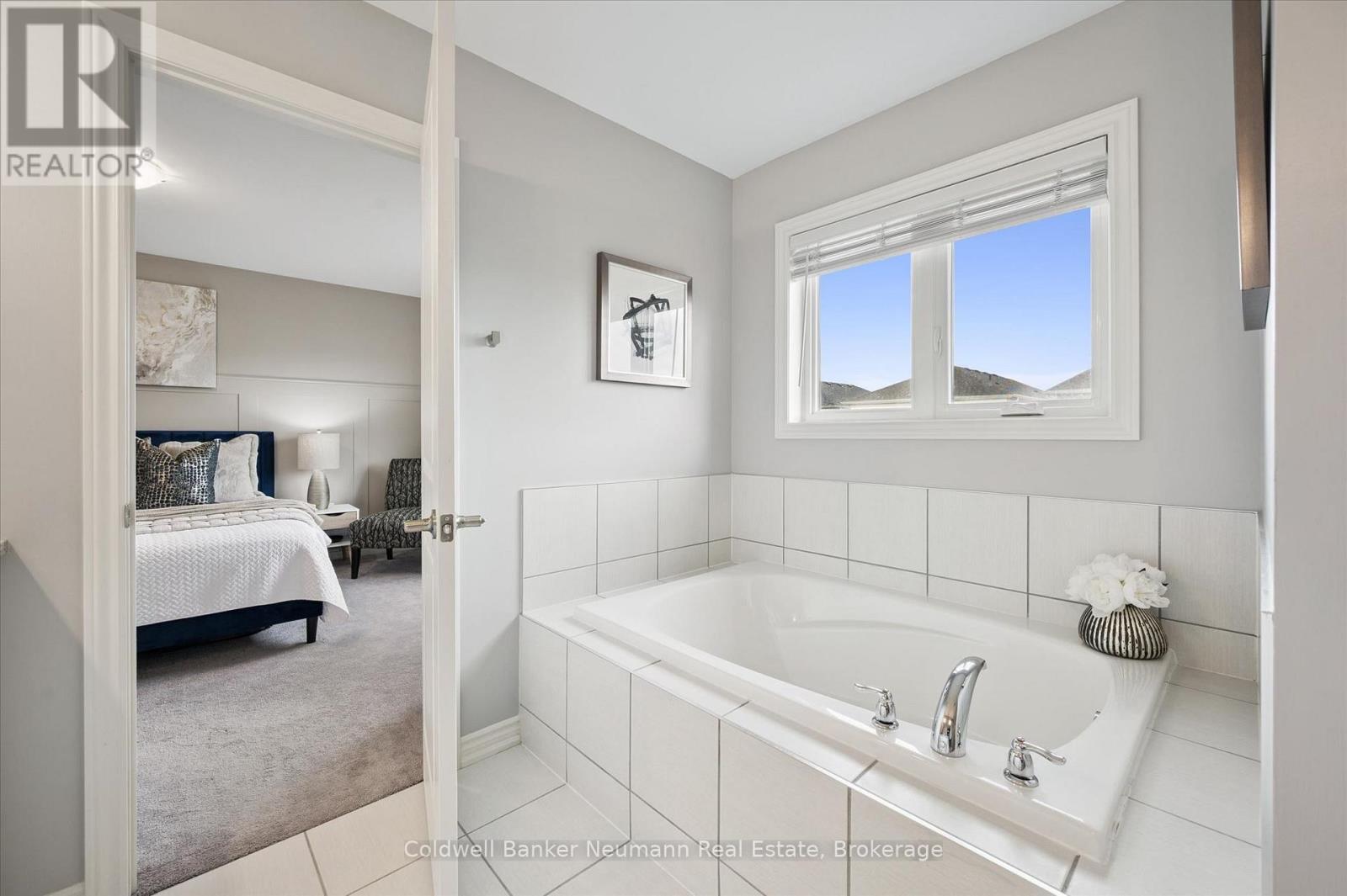43 Harpin Way W, Centre Wellington, Ontario  N1M 0H8 - Photo 30 - X13436758