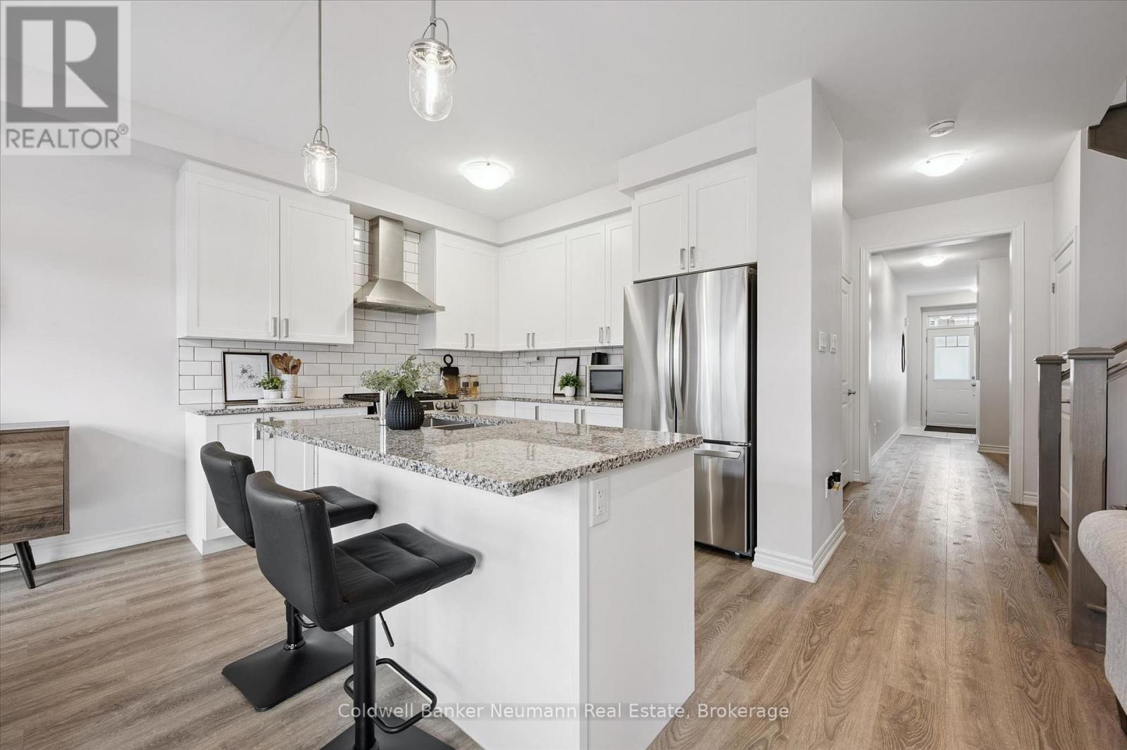 43 Harpin Way W, Centre Wellington, Ontario  N1M 0H8 - Photo 9 - X13436758