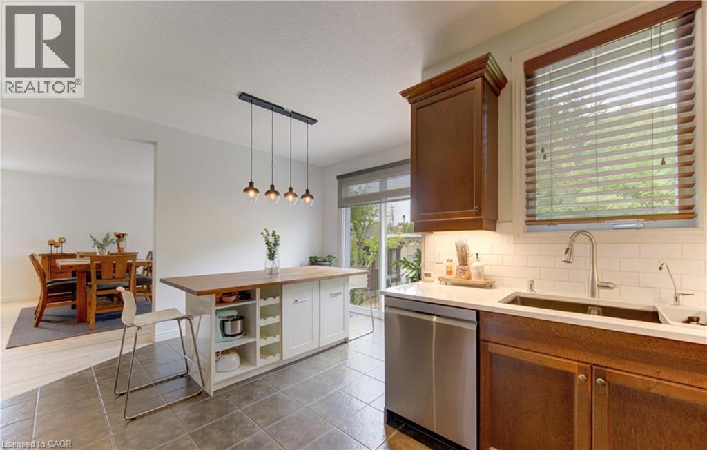 725 Zurich Drive, Waterloo, Ontario  N2V 2V4 - Photo 13 - 40838845