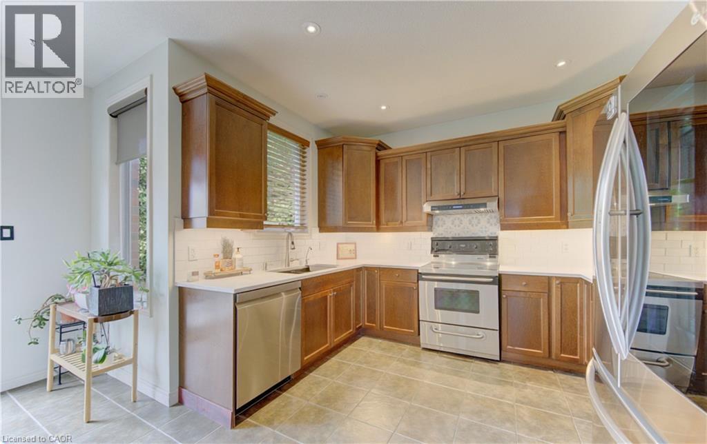 725 Zurich Drive, Waterloo, Ontario  N2V 2V4 - Photo 17 - 40838845