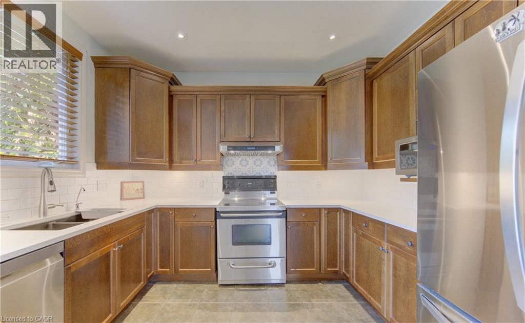 725 Zurich Drive, Waterloo, Ontario  N2V 2V4 - Photo 18 - 40838845