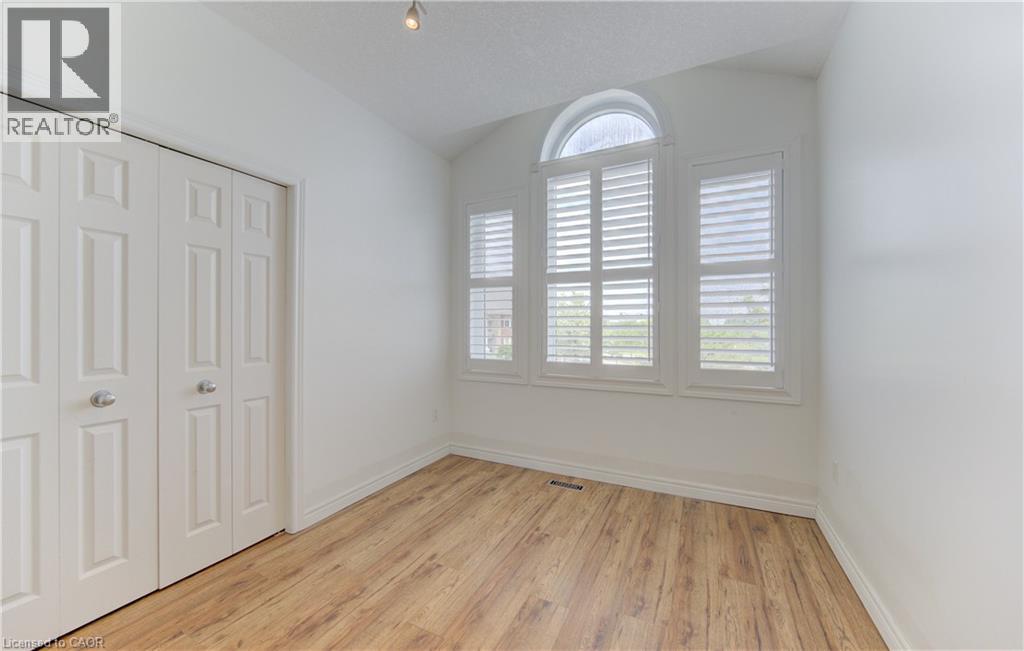 725 Zurich Drive, Waterloo, Ontario  N2V 2V4 - Photo 28 - 40838845