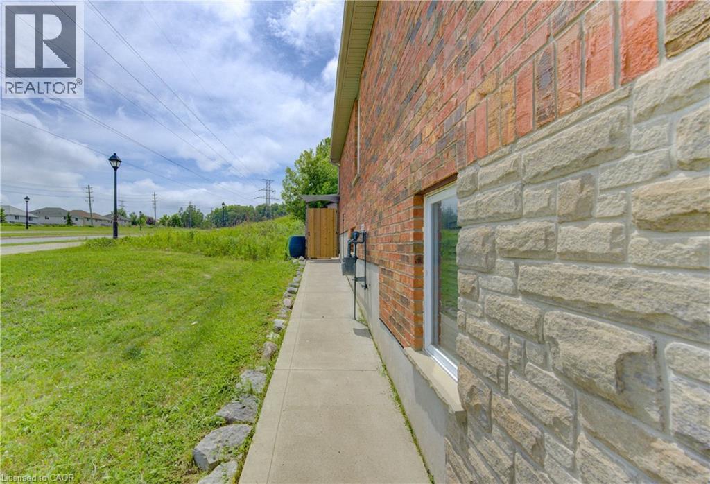725 Zurich Drive, Waterloo, Ontario  N2V 2V4 - Photo 43 - 40838845