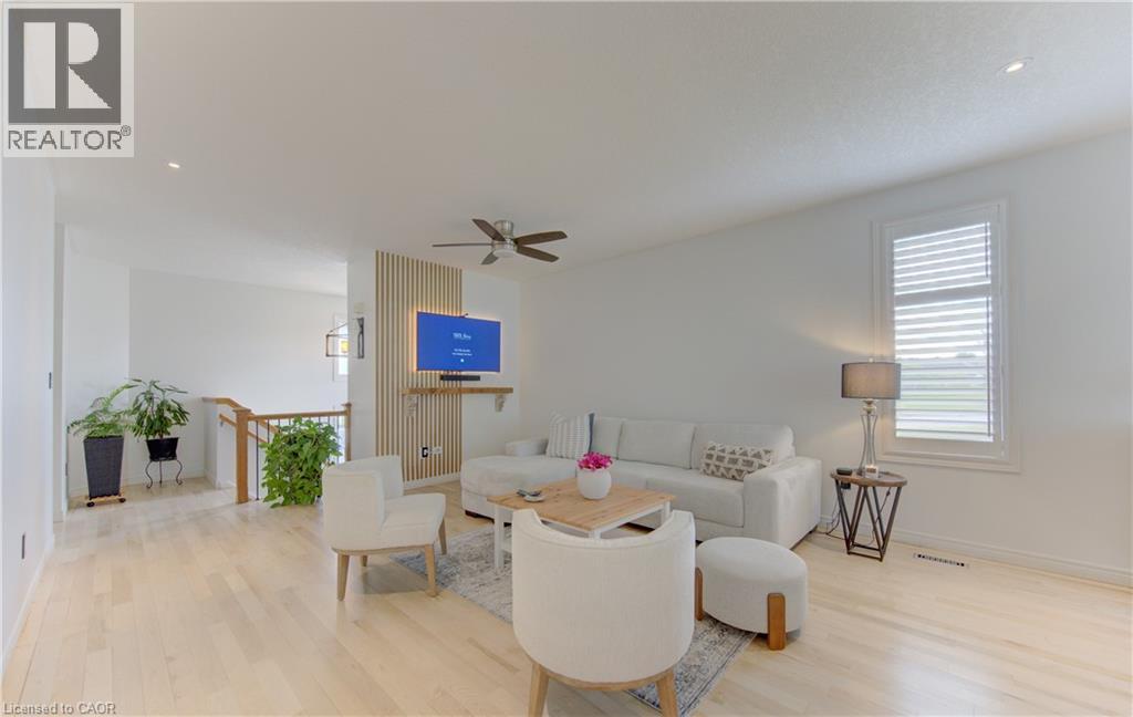 725 Zurich Drive, Waterloo, Ontario  N2V 2V4 - Photo 7 - 40838845