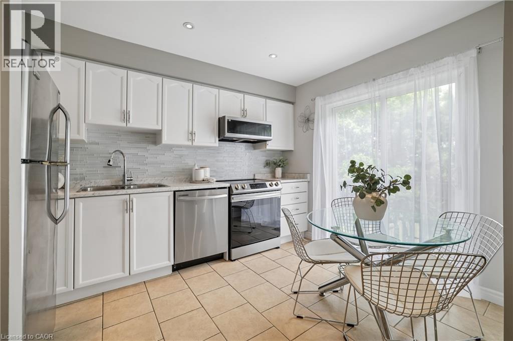 39 Pinewoods Drive Unit# 35, Stoney Creek, Ontario  L8J 3Z4 - Photo 13 - 40838563