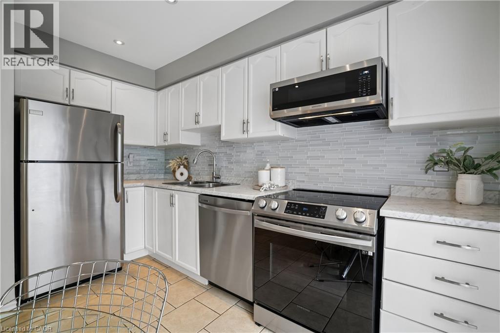 39 Pinewoods Drive Unit# 35, Stoney Creek, Ontario  L8J 3Z4 - Photo 14 - 40838563