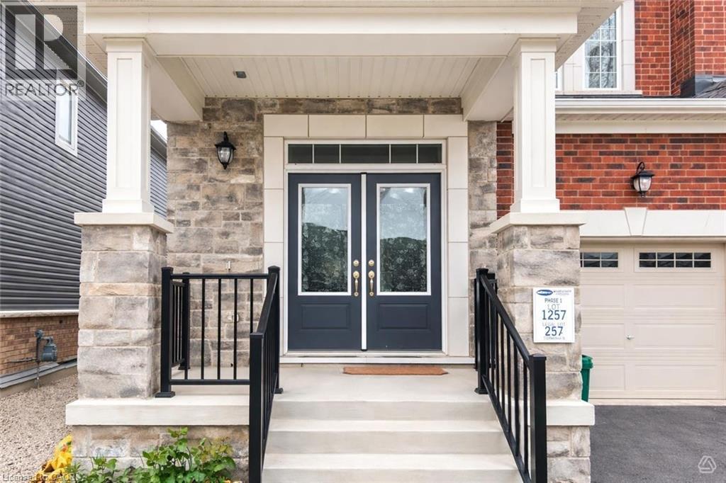 112 Forestwalk Street, Kitchener, Ontario  N2R 0S9 - Photo 2 - 40837658