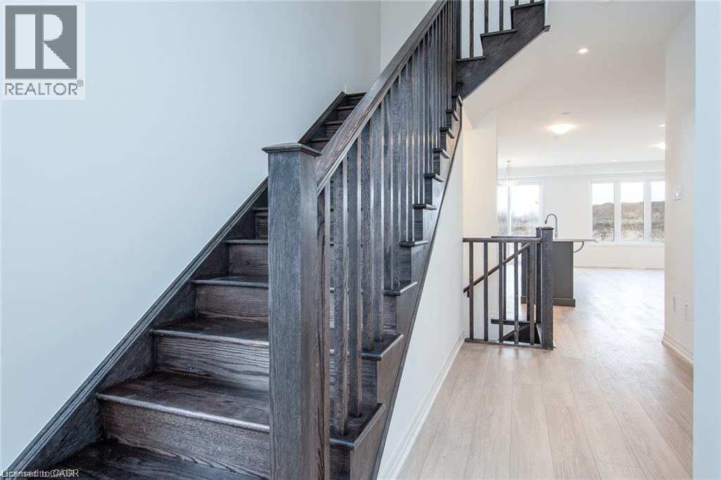 112 Forestwalk Street, Kitchener, Ontario  N2R 0S9 - Photo 4 - 40837658