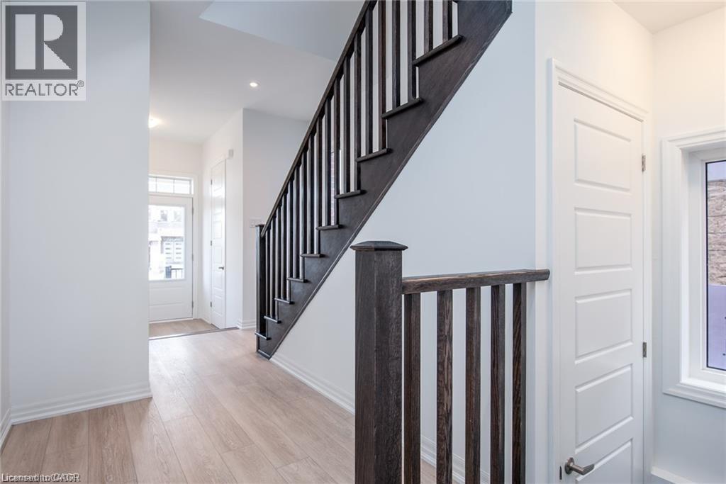 112 Forestwalk Street, Kitchener, Ontario  N2R 0S9 - Photo 5 - 40837658
