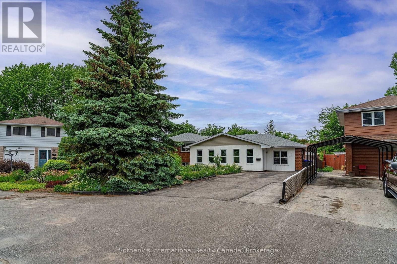 7 Whipps Court, Collingwood, Ontario  L9Y 4B7 - Photo 2 - S13437166