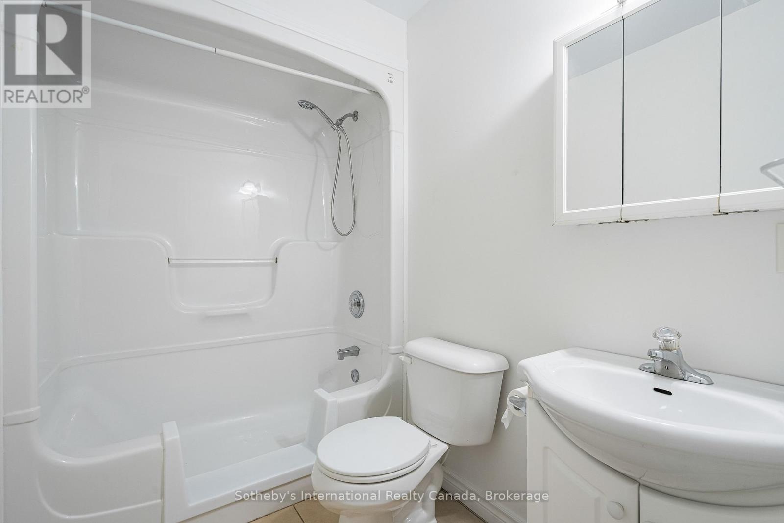 7 Whipps Court, Collingwood, Ontario  L9Y 4B7 - Photo 22 - S13437166