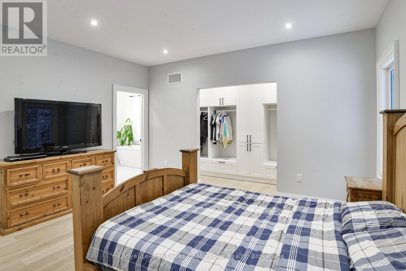 1065 Kilworthy Road, Gravenhurst, Ontario  P0E 1G0 - Photo 17 - X13436858