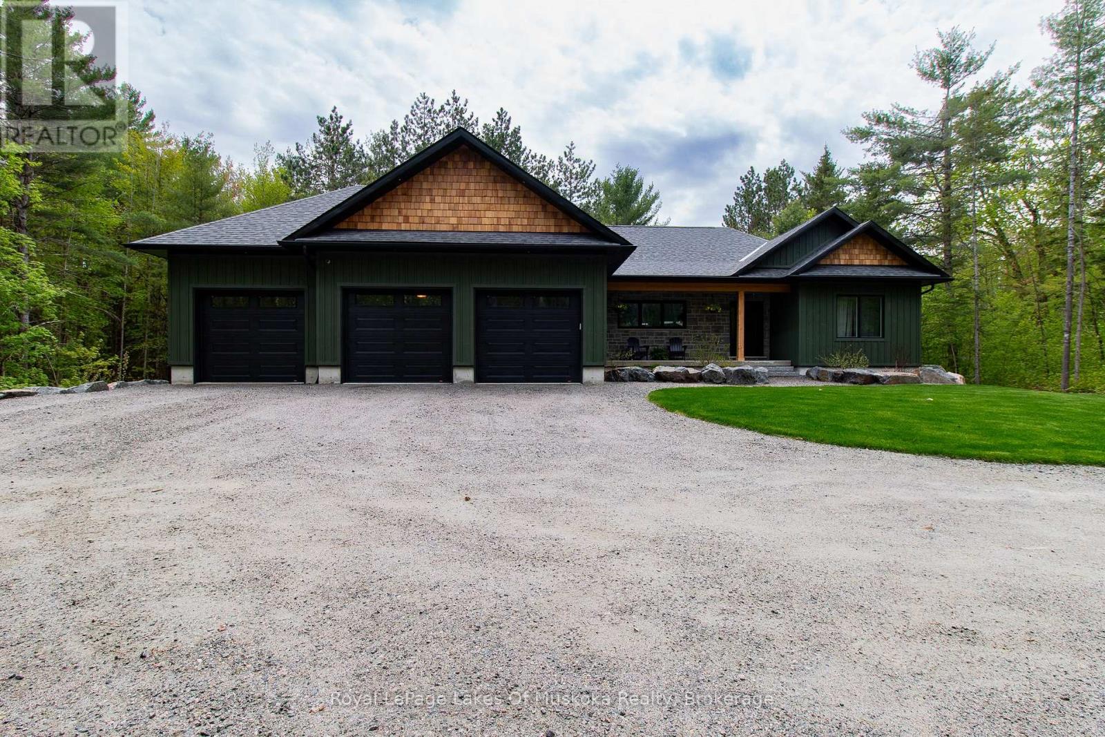 1065 Kilworthy Road, Gravenhurst, Ontario  P0E 1G0 - Photo 2 - X13436858
