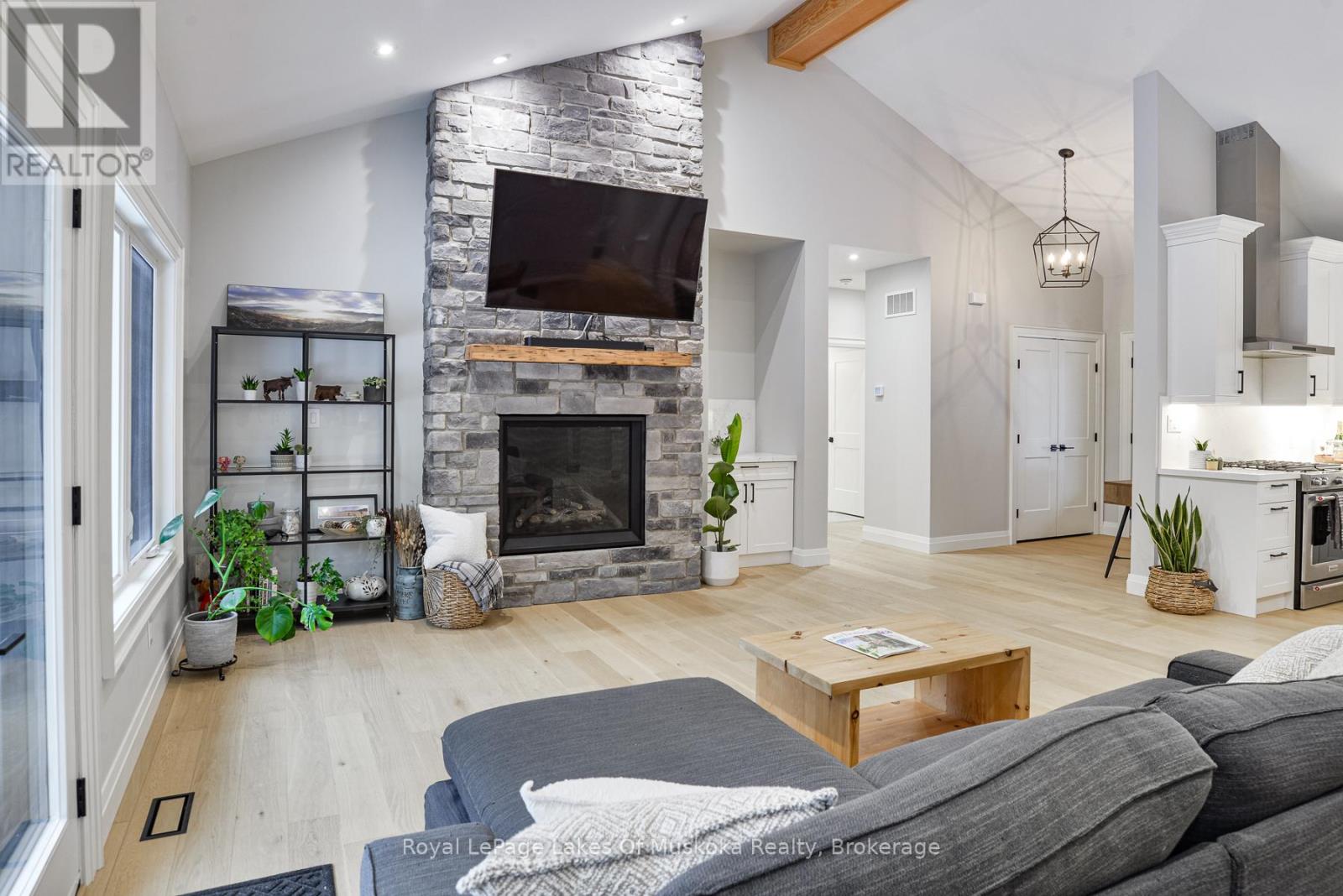 1065 Kilworthy Road, Gravenhurst, Ontario  P0E 1G0 - Photo 5 - X13436858