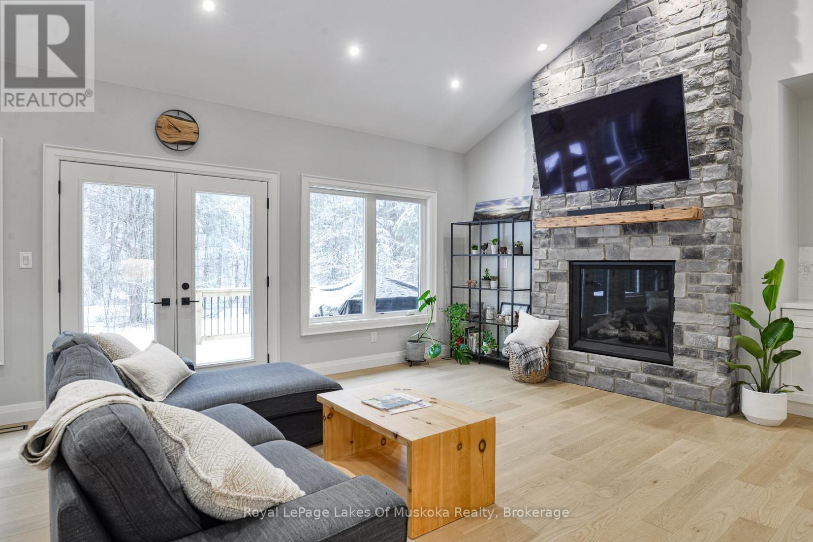 1065 Kilworthy Road, Gravenhurst, Ontario  P0E 1G0 - Photo 7 - X13436858
