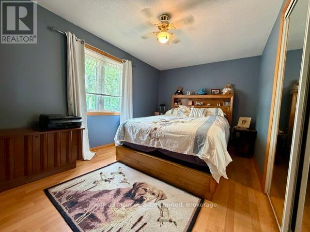 925 Old Durham Road, Brockton, Ontario  N0G 2V0 - Photo 10 - X13437164