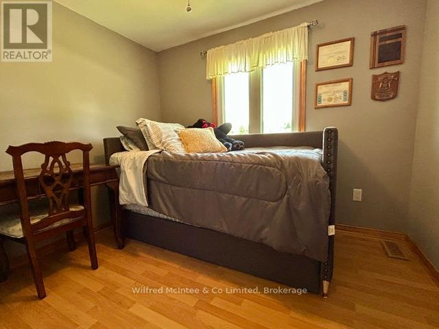 925 Old Durham Road, Brockton, Ontario  N0G 2V0 - Photo 12 - X13437164