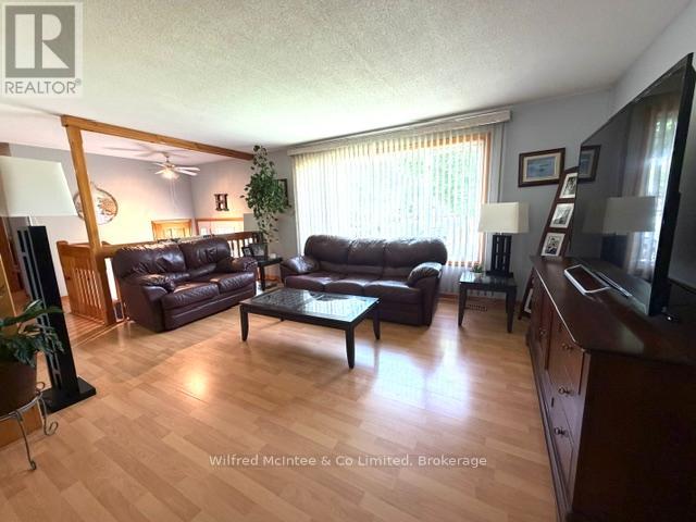 925 Old Durham Road, Brockton, Ontario  N0G 2V0 - Photo 5 - X13437164