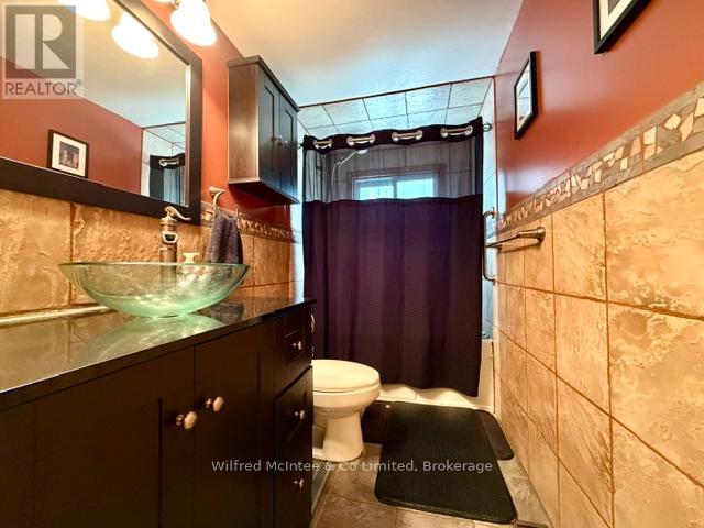 925 Old Durham Road, Brockton, Ontario  N0G 2V0 - Photo 9 - X13437164