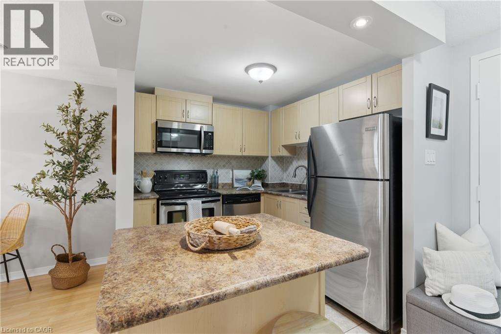 6720 Glen Erin Drive Unit# 312, Mississauga, Ontario  L5N 3K8 - Photo 6 - 40838943
