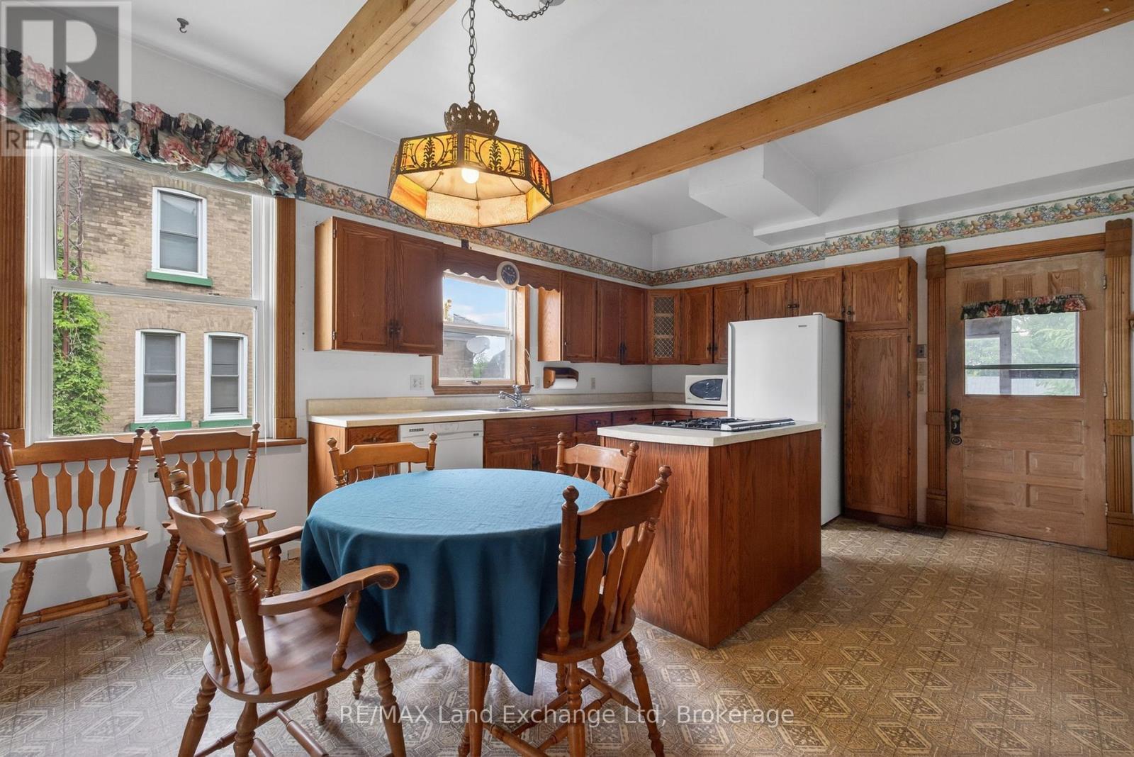 484 Queen Street, North Huron, Ontario  N0M 1H0 - Photo 12 - X13437250