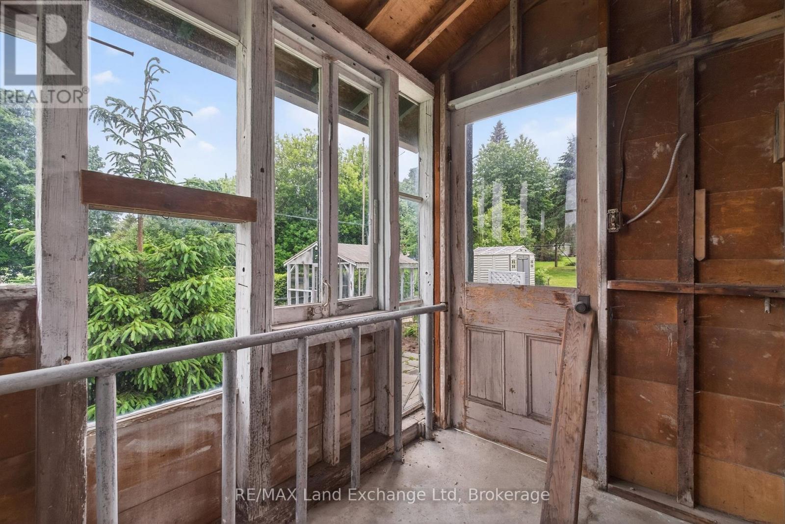 484 Queen Street, North Huron, Ontario  N0M 1H0 - Photo 16 - X13437250