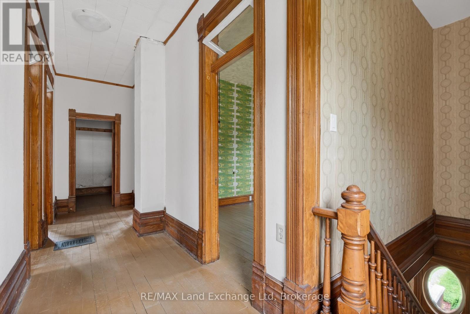 484 Queen Street, North Huron, Ontario  N0M 1H0 - Photo 18 - X13437250