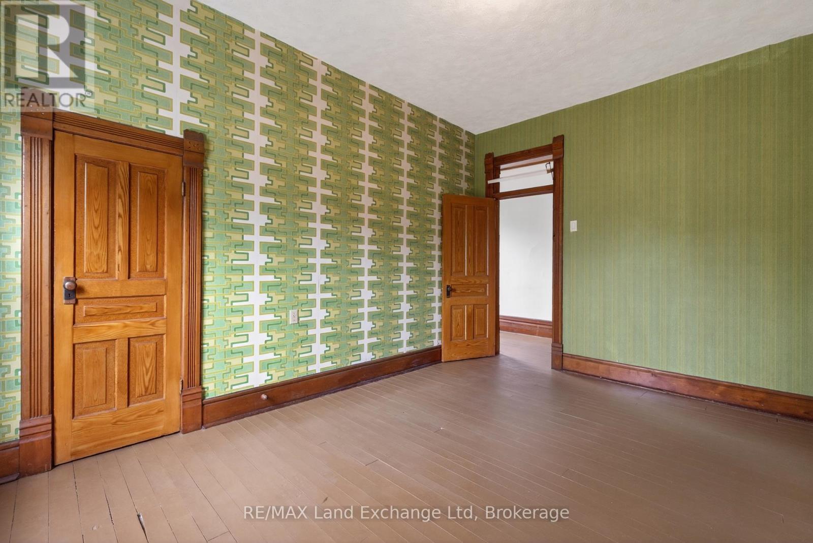 484 Queen Street, North Huron, Ontario  N0M 1H0 - Photo 20 - X13437250