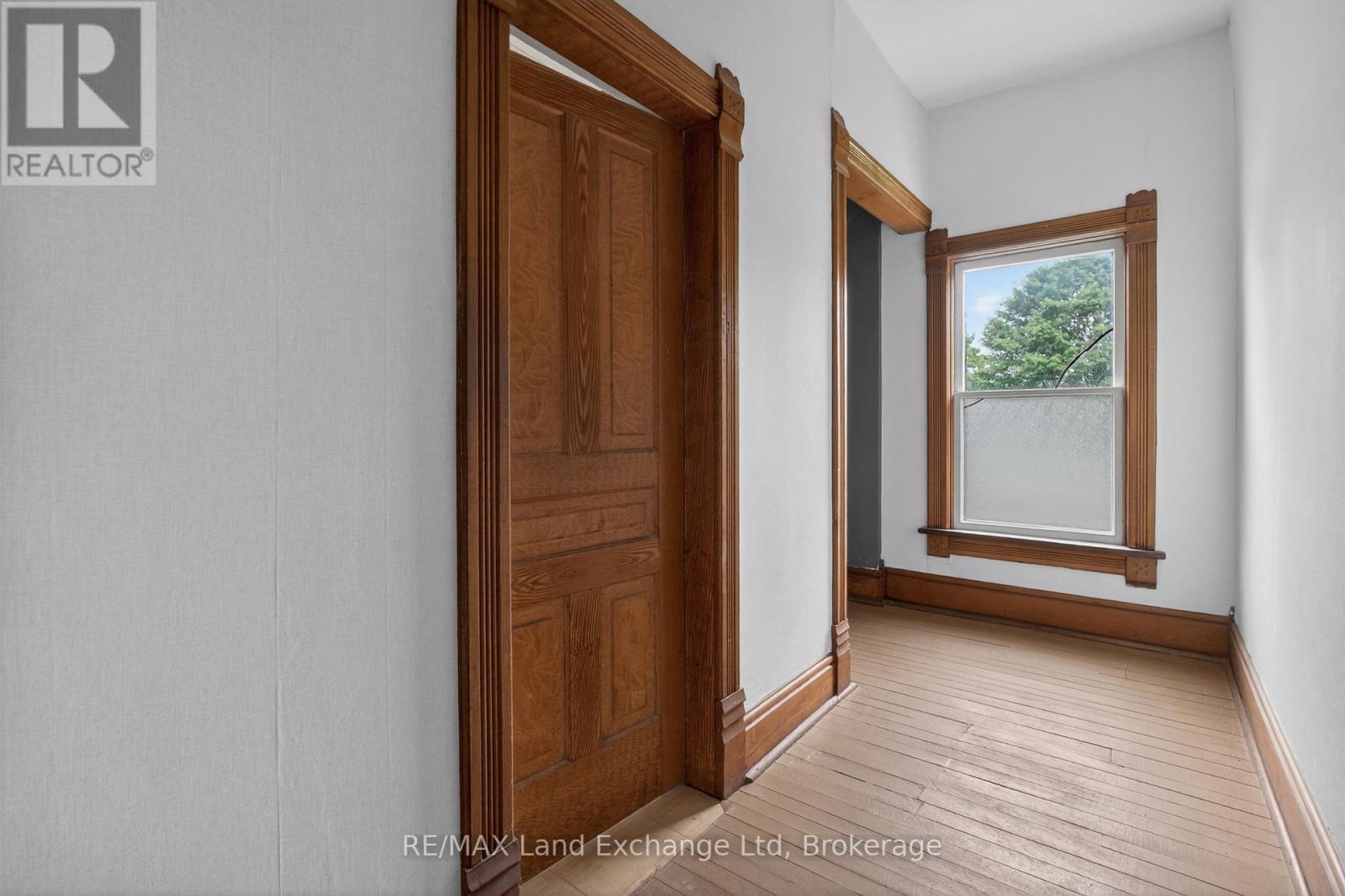 484 Queen Street, North Huron, Ontario  N0M 1H0 - Photo 21 - X13437250
