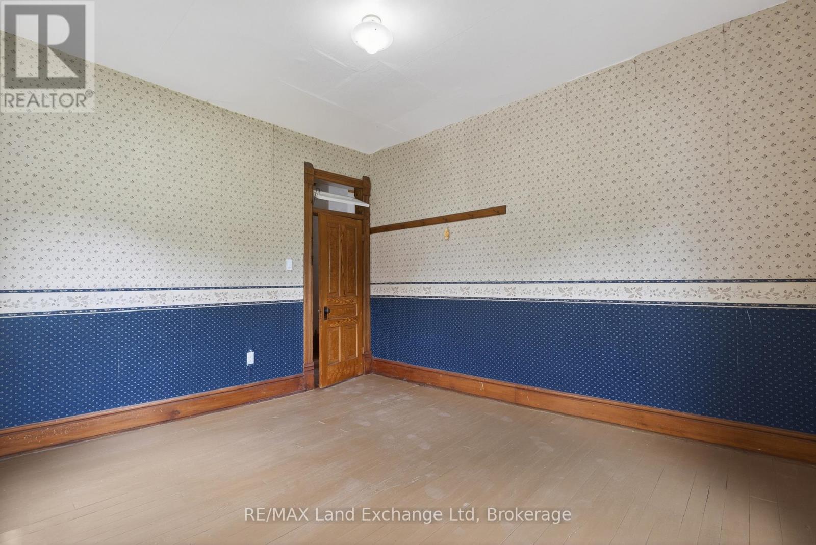 484 Queen Street, North Huron, Ontario  N0M 1H0 - Photo 26 - X13437250