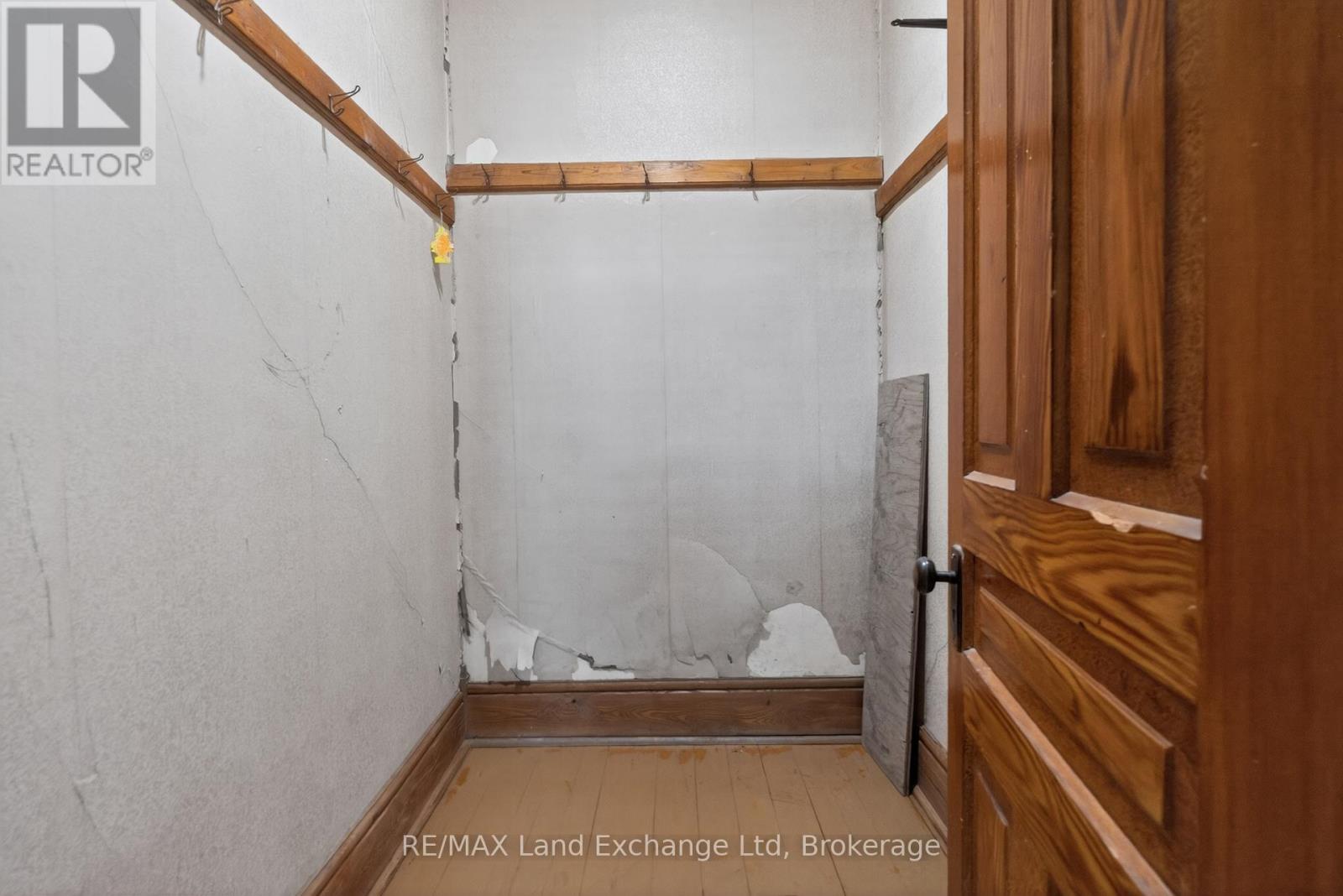 484 Queen Street, North Huron, Ontario  N0M 1H0 - Photo 27 - X13437250
