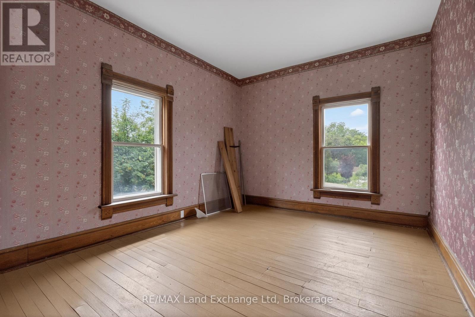 484 Queen Street, North Huron, Ontario  N0M 1H0 - Photo 28 - X13437250