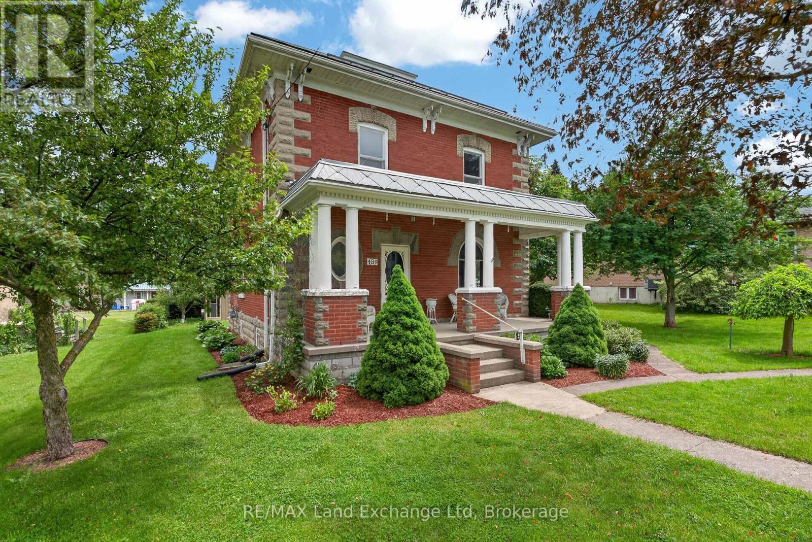 484 Queen Street, North Huron, Ontario  N0M 1H0 - Photo 3 - X13437250