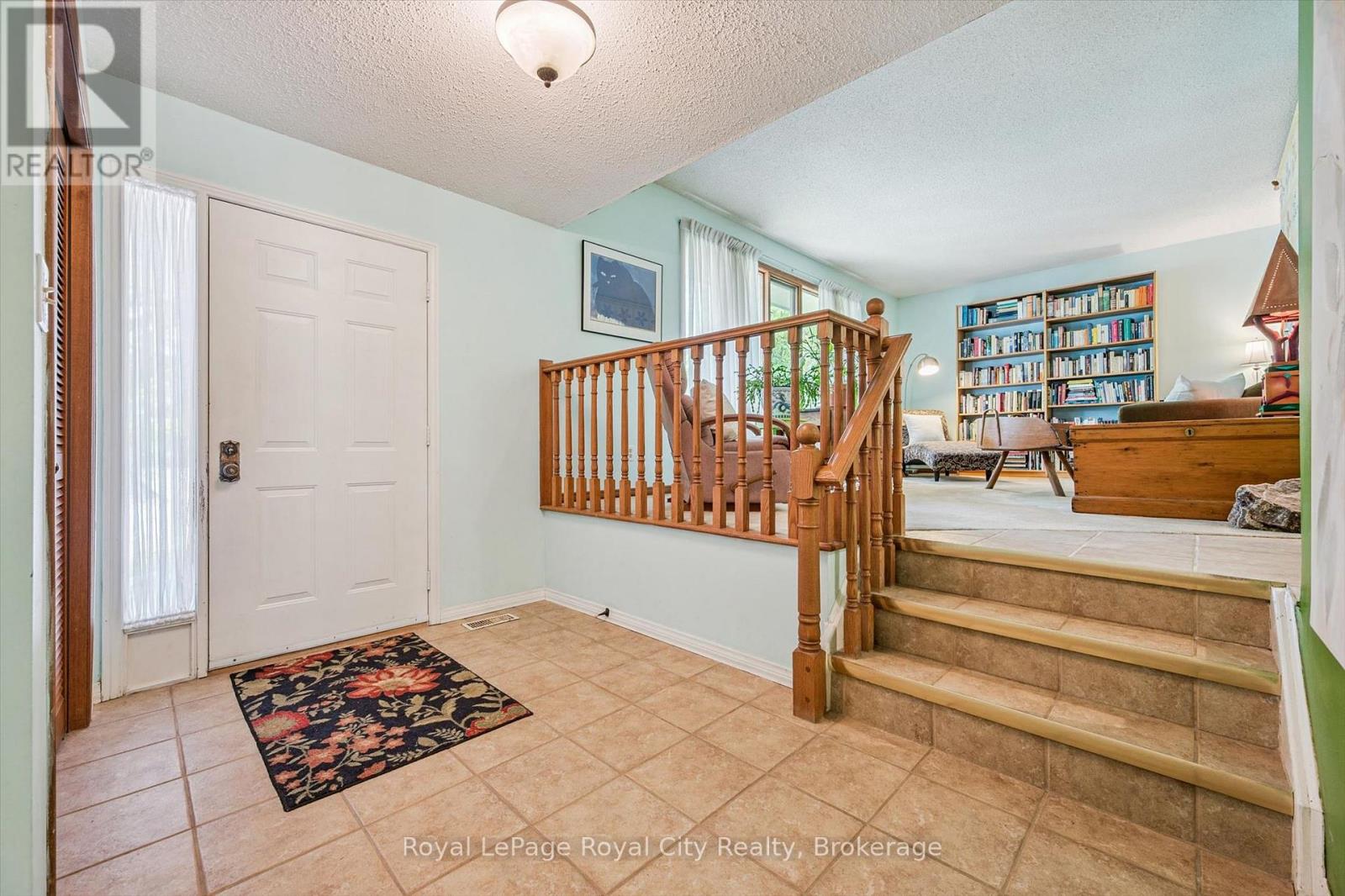 18 Mcelderry Road, Guelph, Ontario  N1G 4K3 - Photo 4 - X13437256