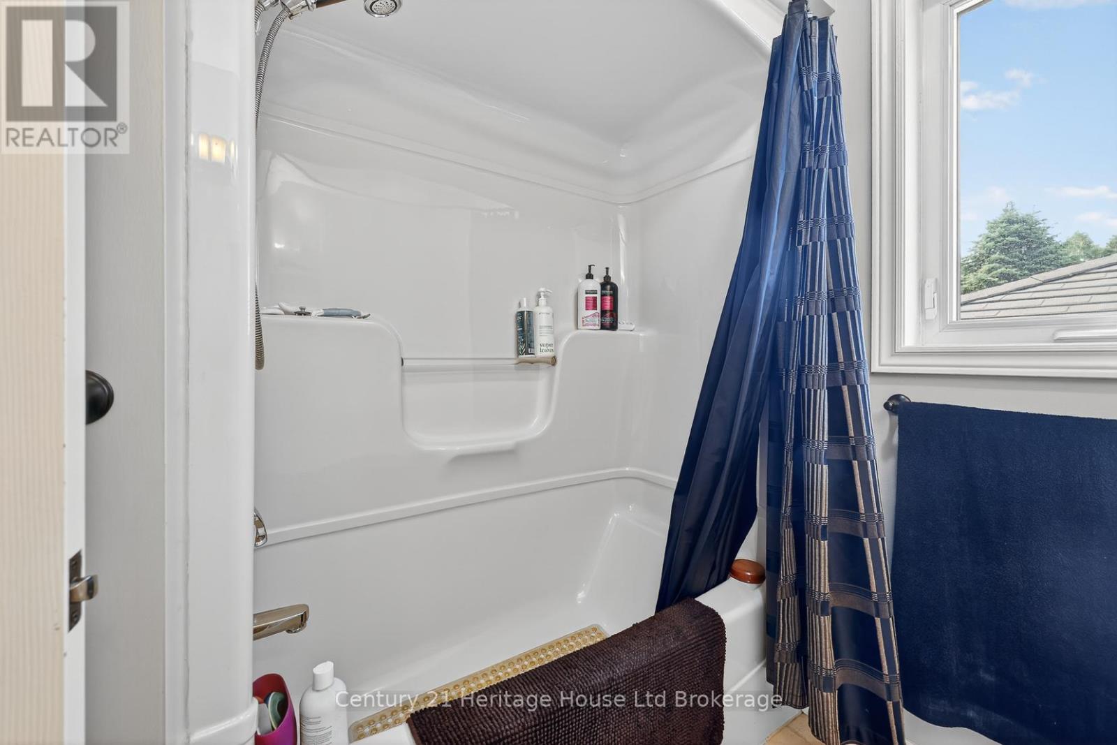 1567 Forestry Farm Road, Norfolk, Ontario  N0G 1G0 - Photo 18 - X13437712