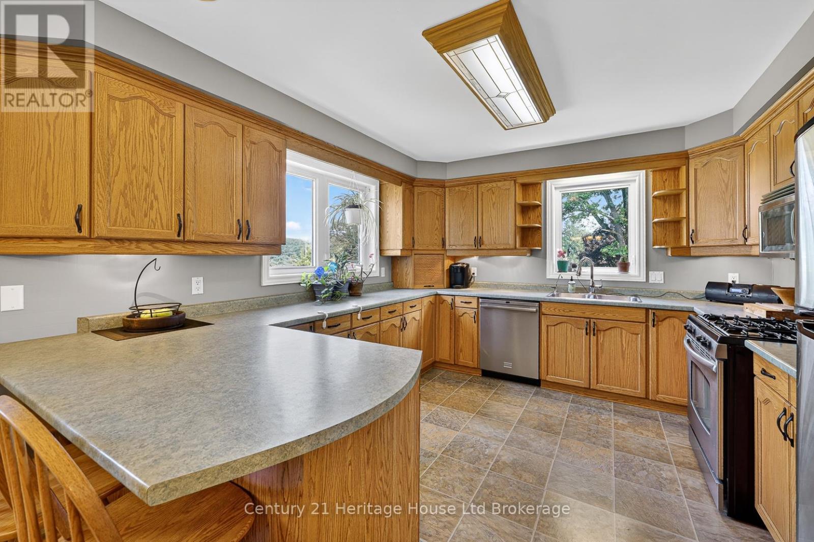 1567 Forestry Farm Road, Norfolk, Ontario  N0G 1G0 - Photo 8 - X13437712