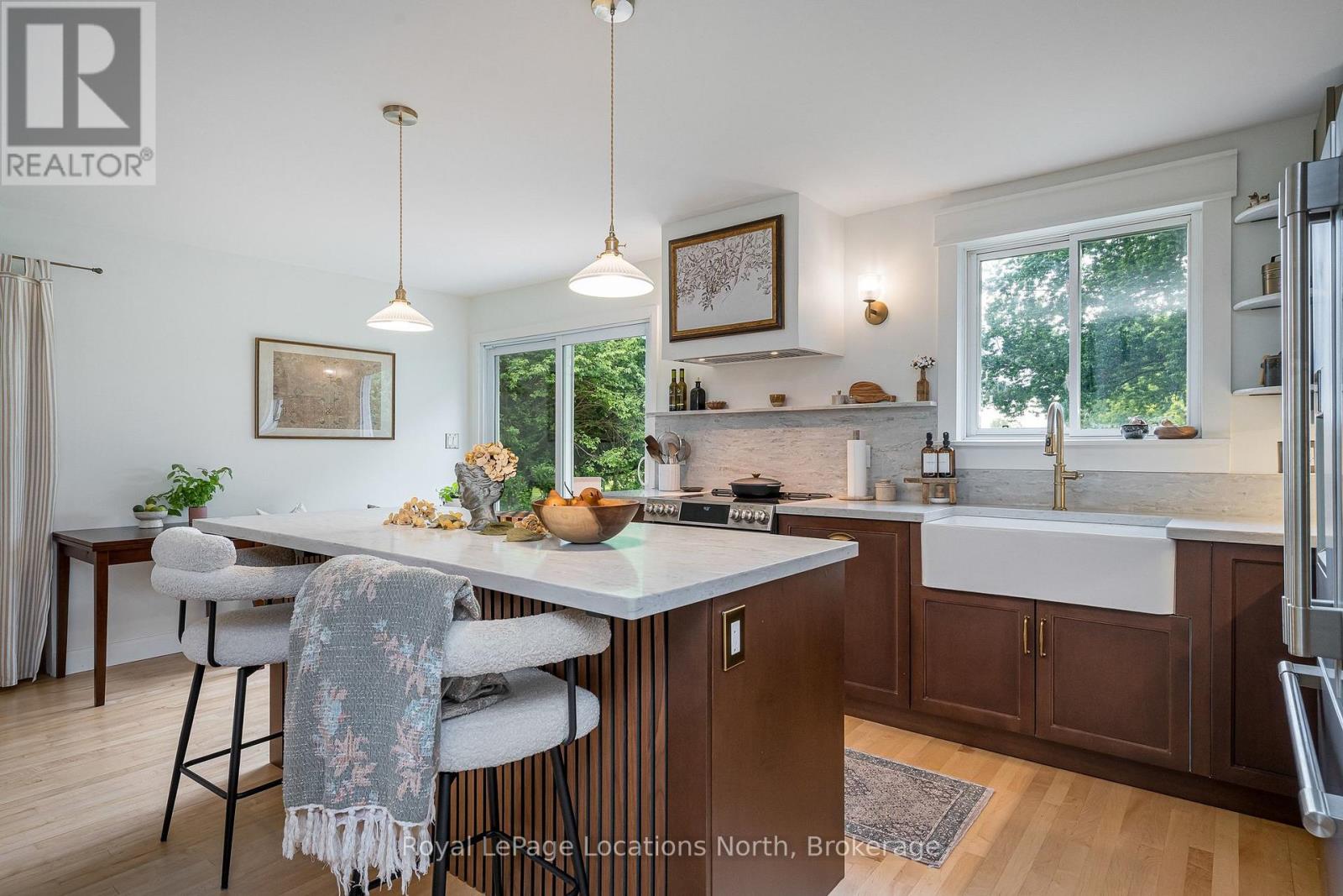 46 Townley Street, Clearview, Ontario  L0M 1P0 - Photo 3 - S13437780