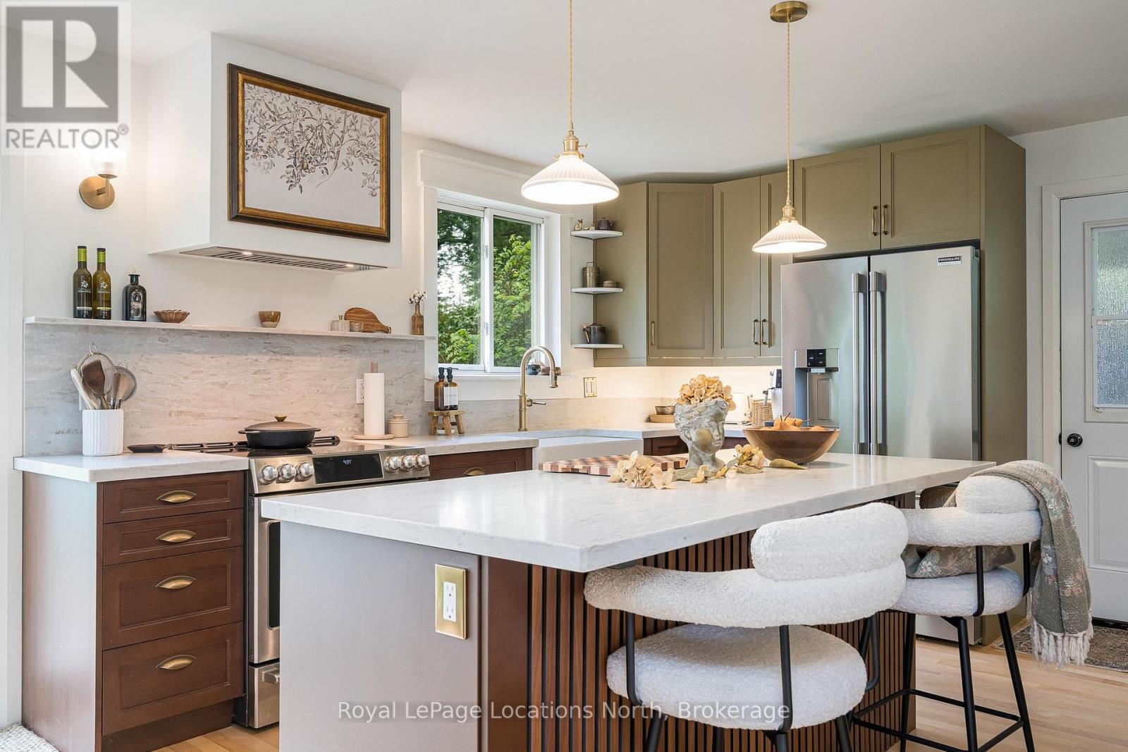46 Townley Street, Clearview, Ontario  L0M 1P0 - Photo 4 - S13437780