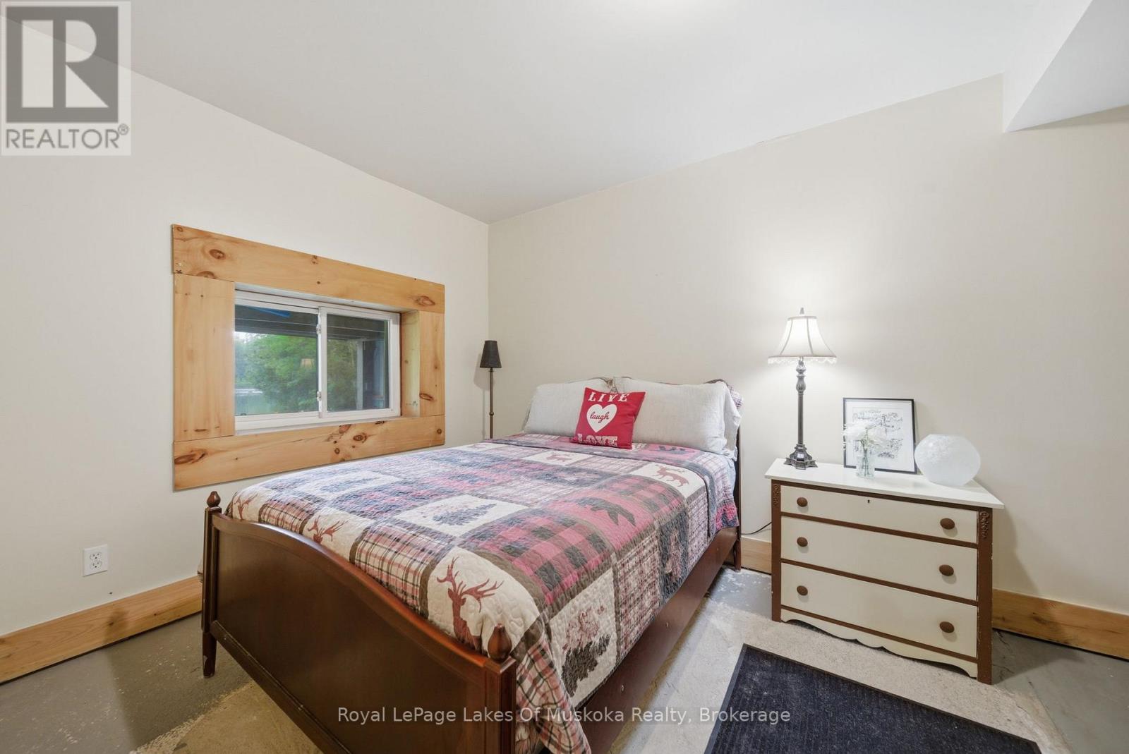 11 Carol Street W, Lake Of Bays, Ontario  P0B 1A0 - Photo 37 - X13437564