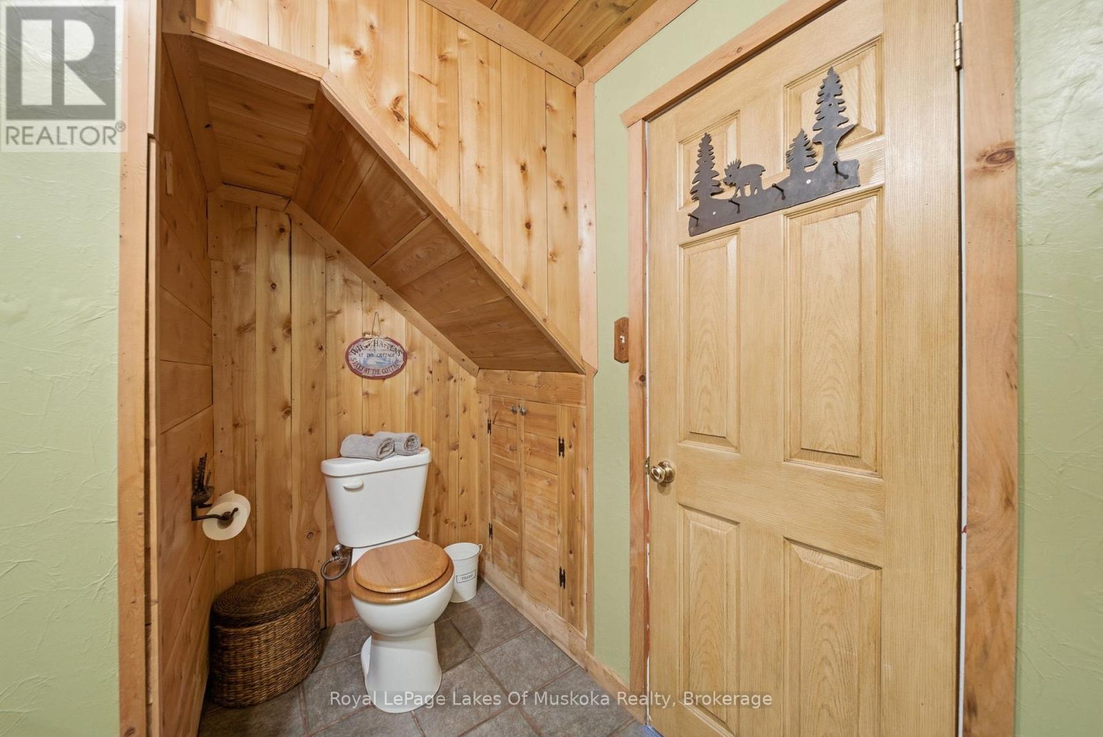 11 Carol Street W, Lake Of Bays, Ontario  P0B 1A0 - Photo 39 - X13437564