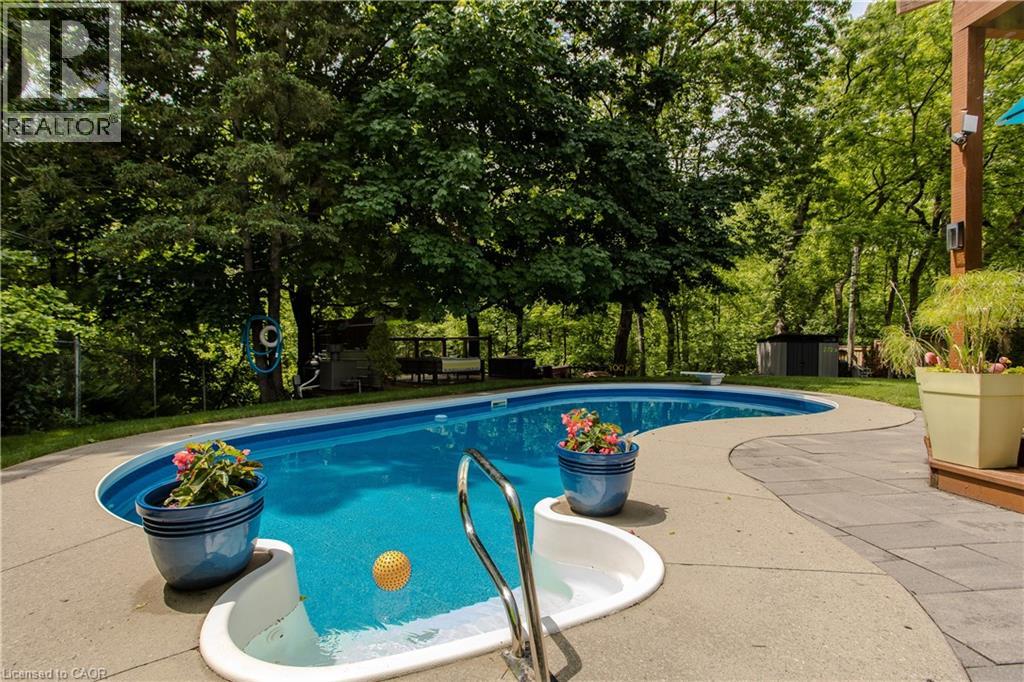 272 Goodram Drive, Burlington, Ontario  L7L 2J5 - Photo 3 - 40839194