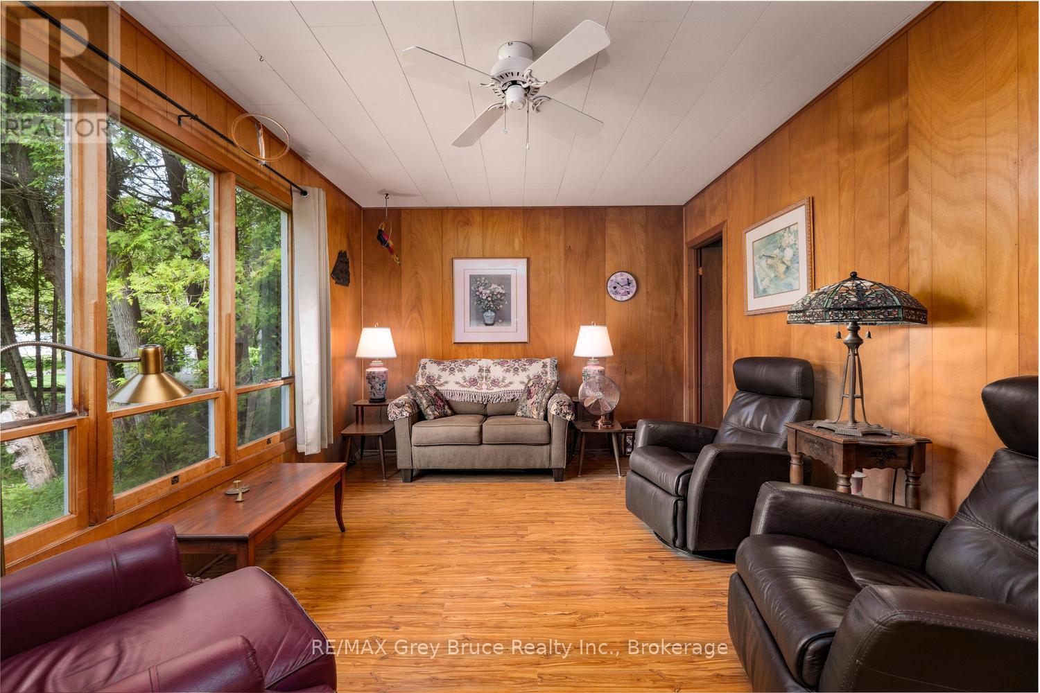 11 Eldridge Avenue, South Bruce Peninsula, Ontario  N0H 2G0 - Photo 14 - X13437918