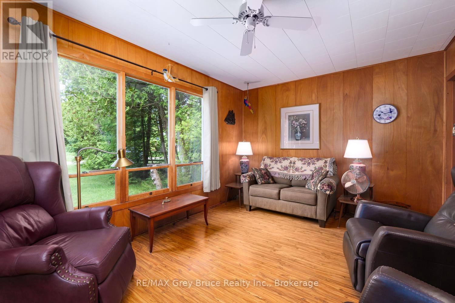 11 Eldridge Avenue, South Bruce Peninsula, Ontario  N0H 2G0 - Photo 15 - X13437918