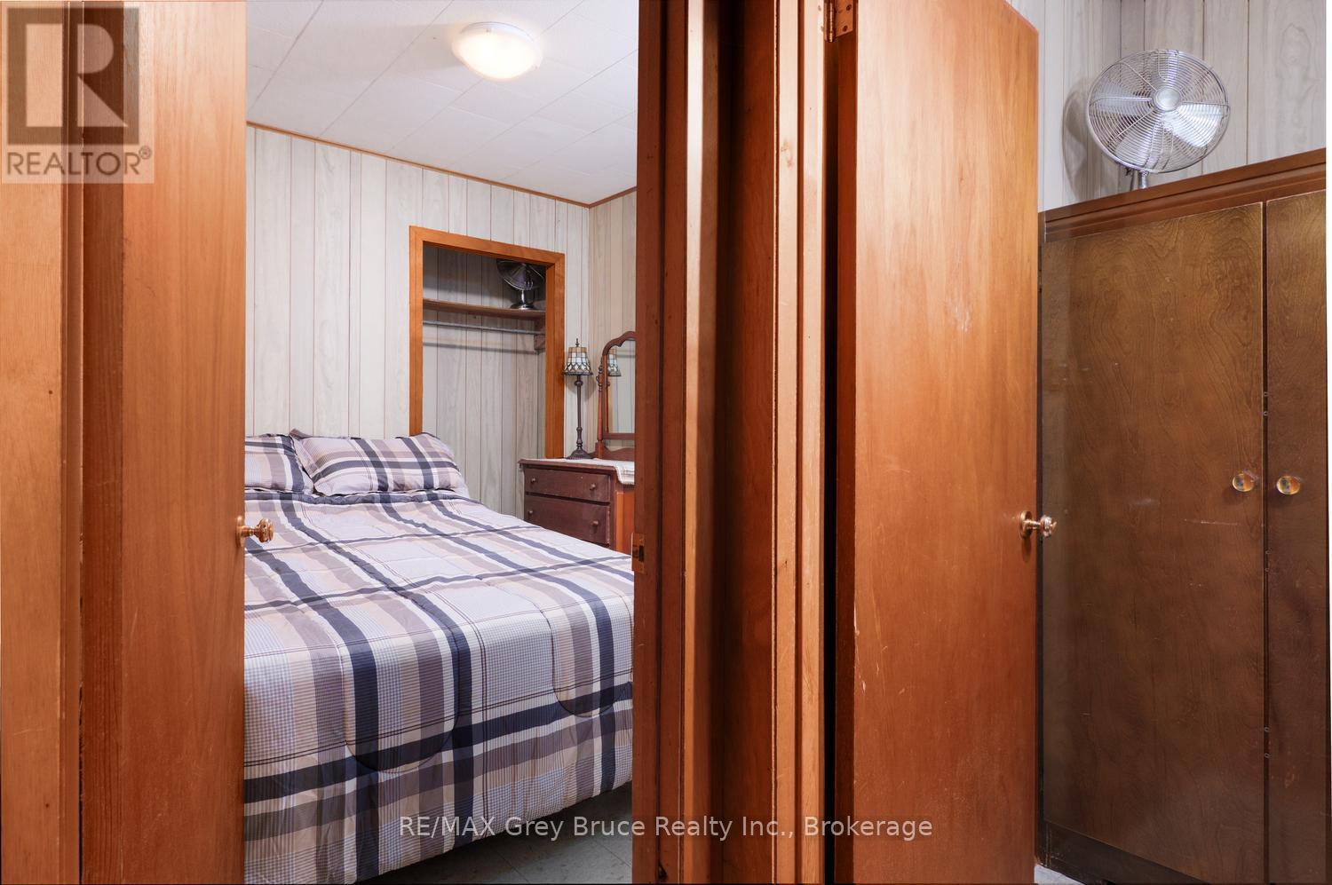 11 Eldridge Avenue, South Bruce Peninsula, Ontario  N0H 2G0 - Photo 19 - X13437918