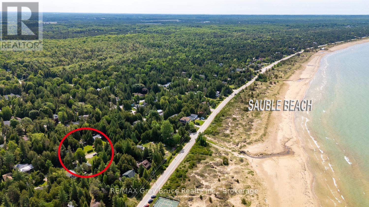 11 Eldridge Avenue, South Bruce Peninsula, Ontario  N0H 2G0 - Photo 2 - X13437918