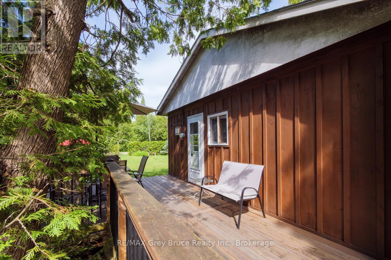 11 Eldridge Avenue, South Bruce Peninsula, Ontario  N0H 2G0 - Photo 24 - X13437918