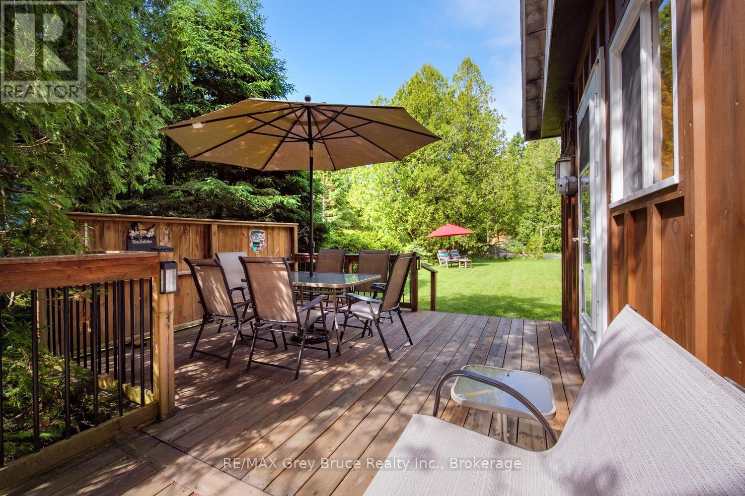 11 Eldridge Avenue, South Bruce Peninsula, Ontario  N0H 2G0 - Photo 25 - X13437918