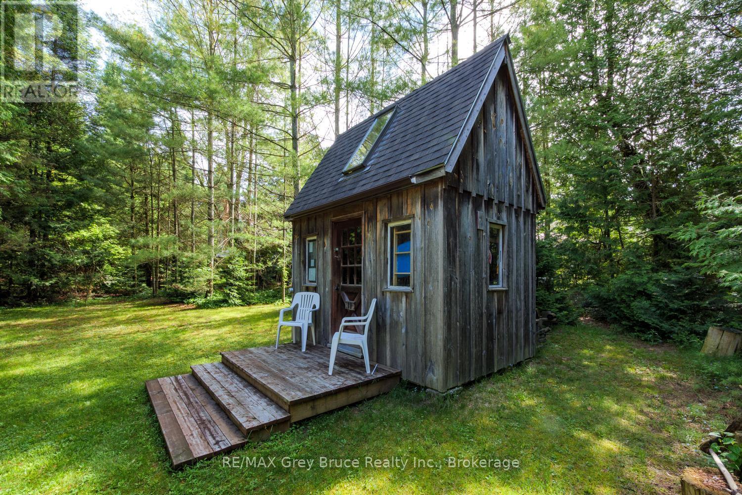 11 Eldridge Avenue, South Bruce Peninsula, Ontario  N0H 2G0 - Photo 28 - X13437918